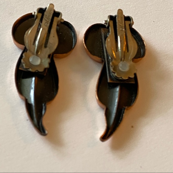 Renoir Copper Modernist Botanical Leaf Clip-On Earrings - Picture 6 of 9